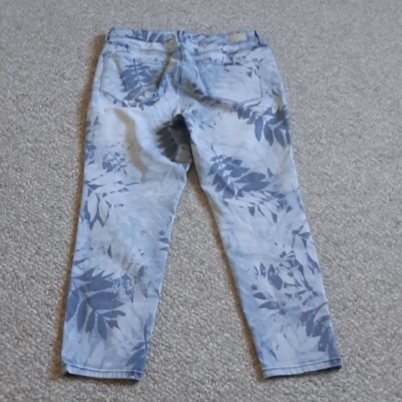 New Curvy High Waist Ankle Jeans - Picture 6 of 9